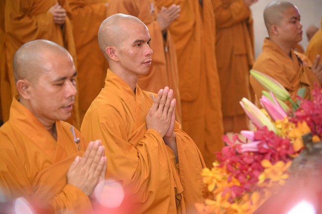 Holding Pravaranà Ceremony of the Director Board (DB) of Hoc Mon district's Vietnam Buddhist Sangha (VBS)